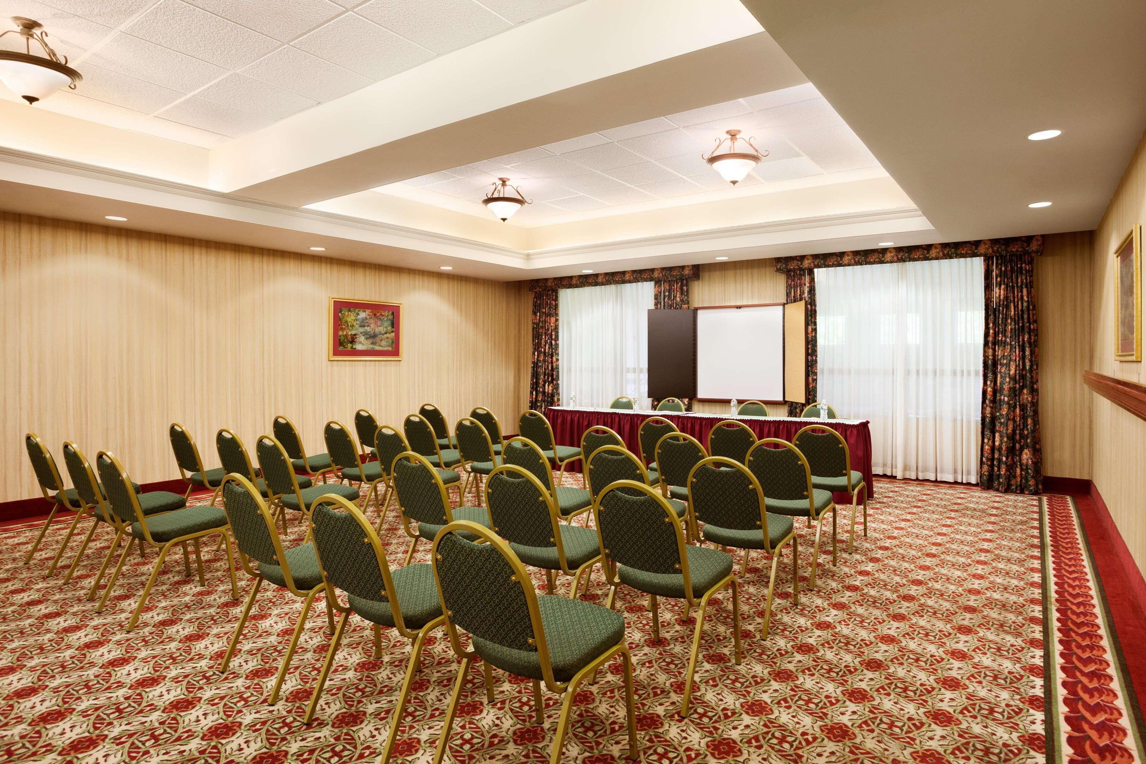 Hampton Inn Квакертаун Екстер'єр фото