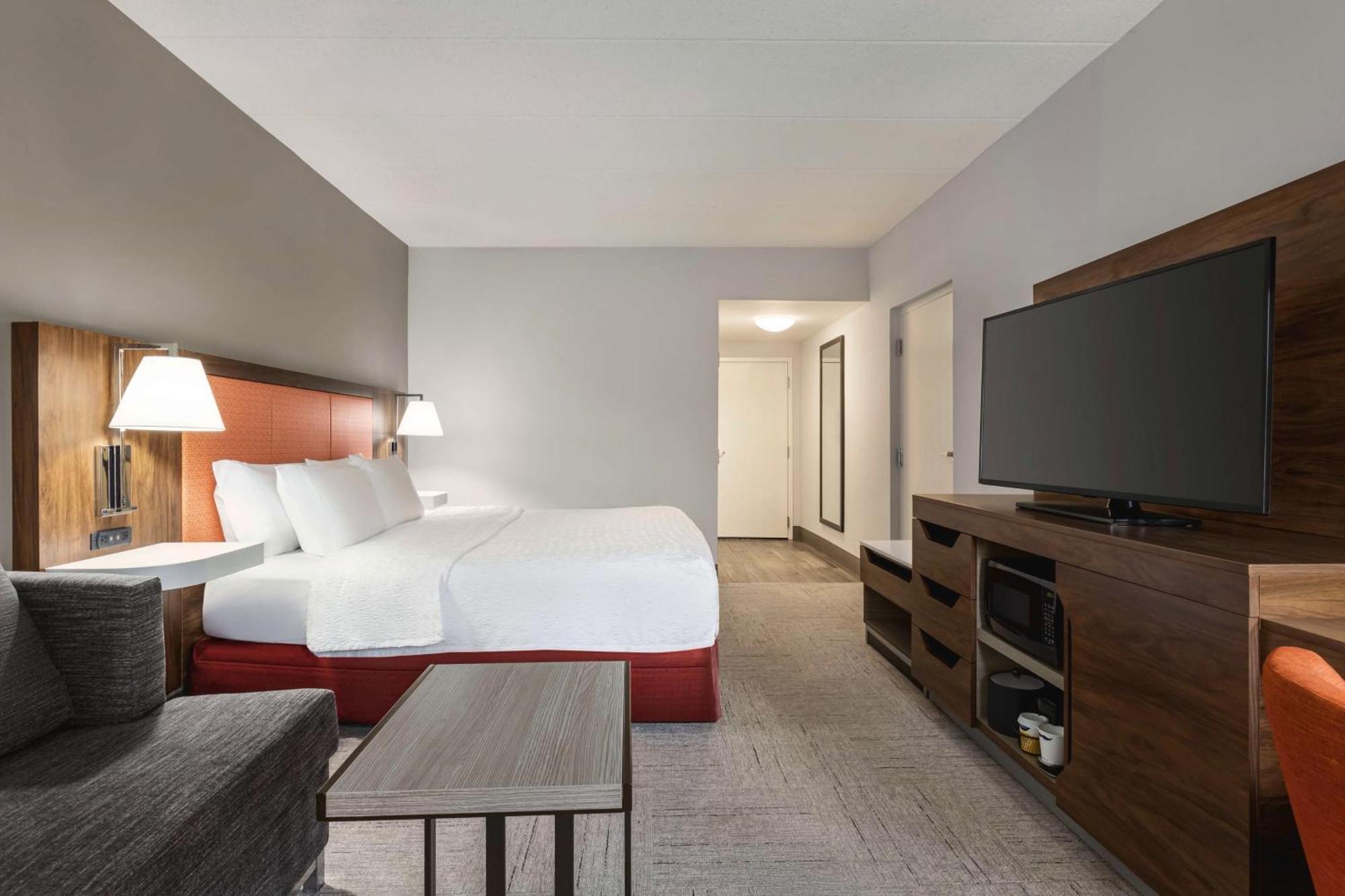 Hampton Inn Квакертаун Екстер'єр фото