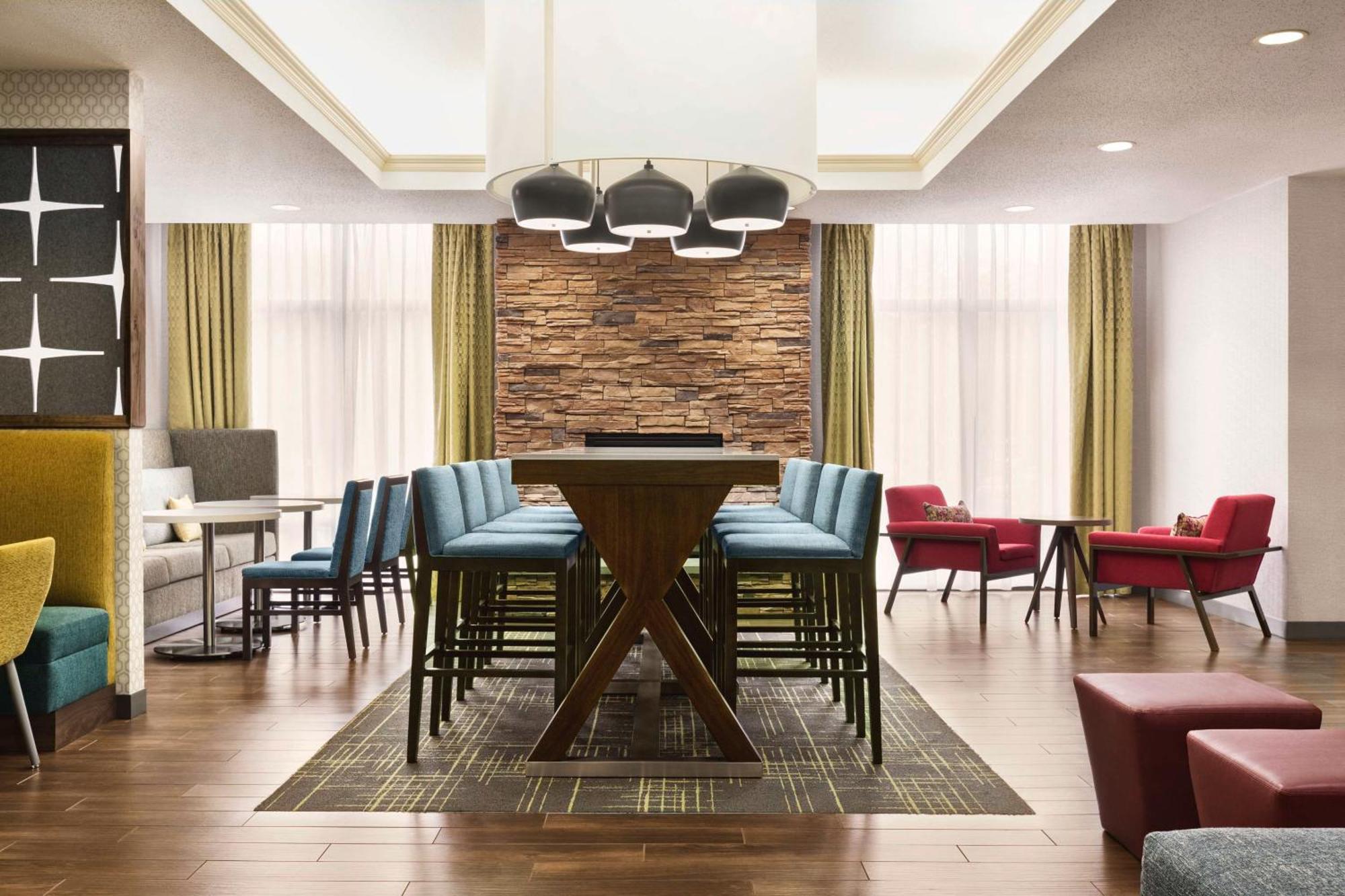 Hampton Inn Квакертаун Екстер'єр фото
