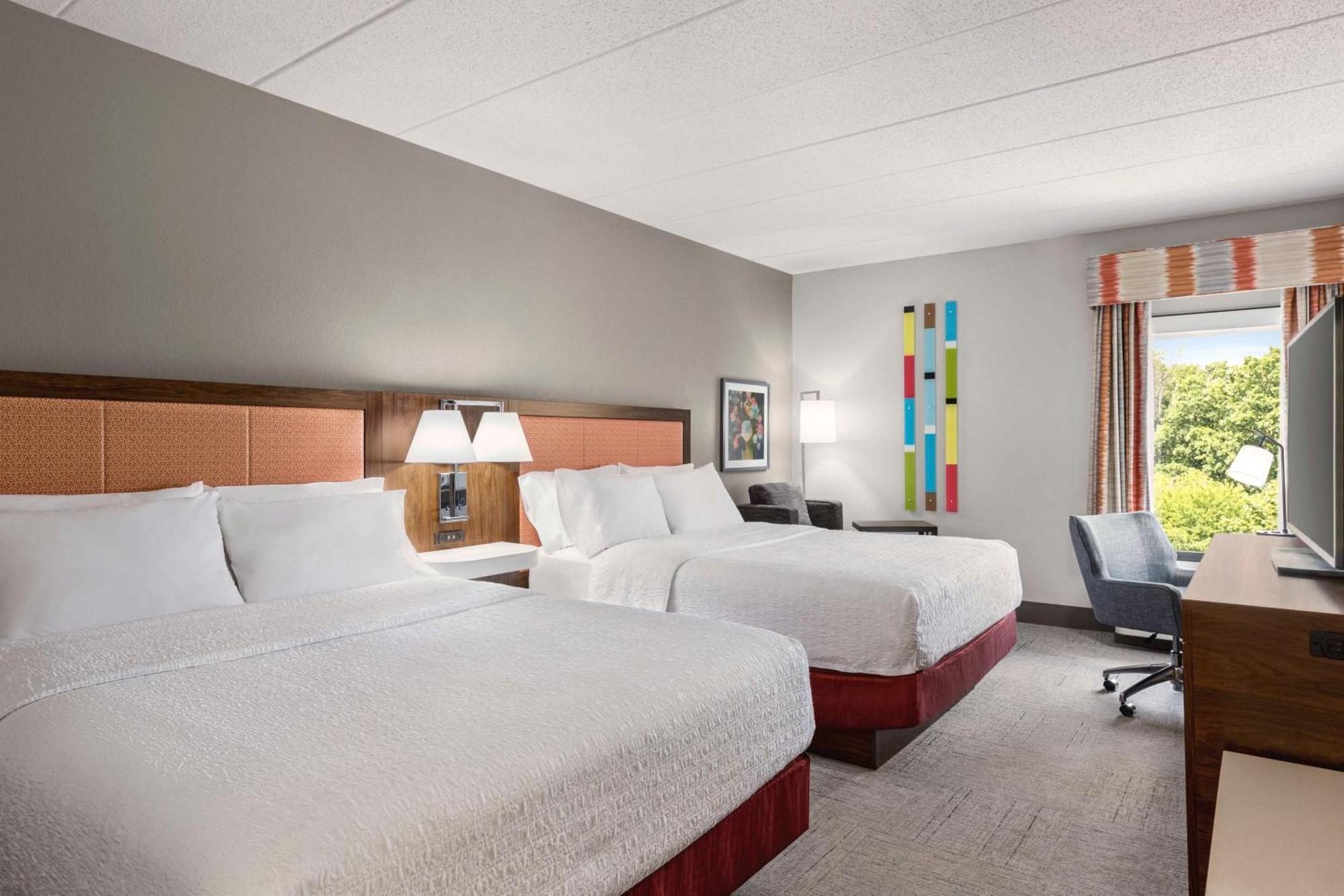 Hampton Inn Квакертаун Екстер'єр фото